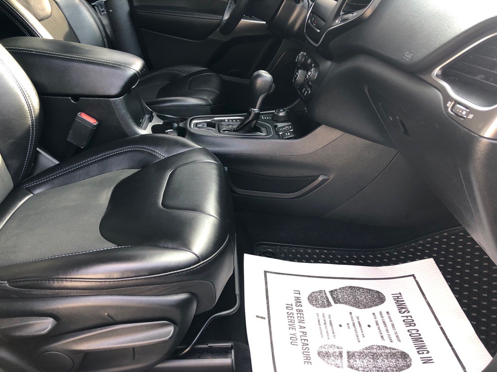 2019 Jeep Cherokee Image 25