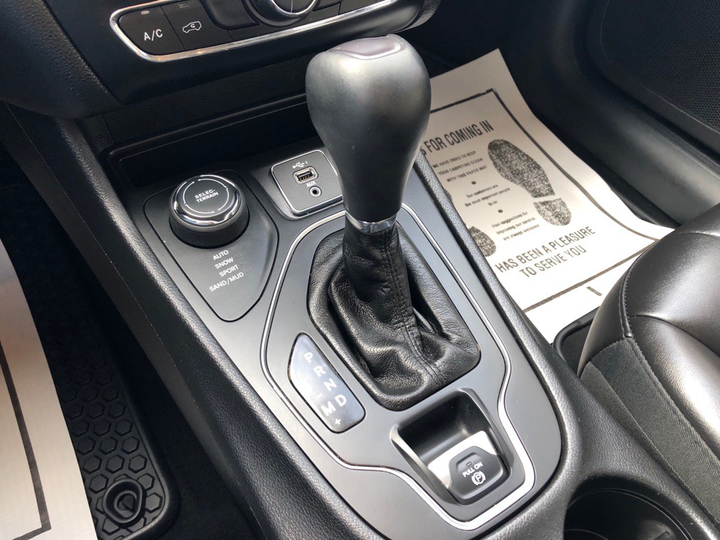 2019 Jeep Cherokee Image 27