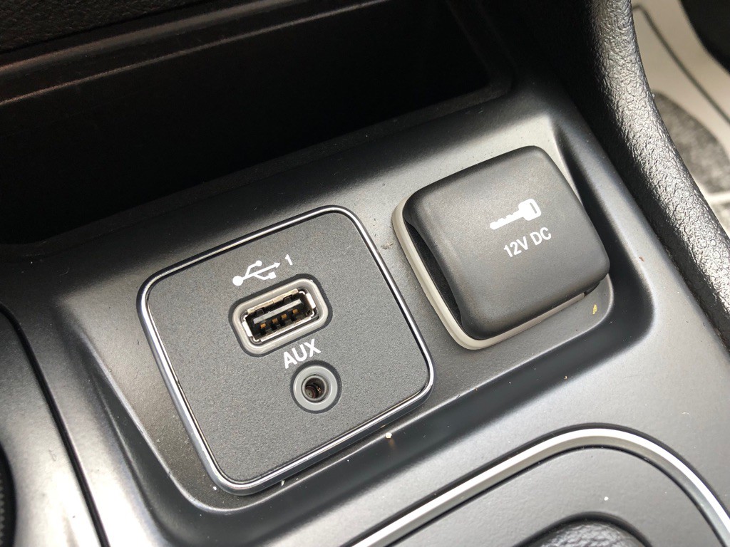 2019 Jeep Cherokee Image 30