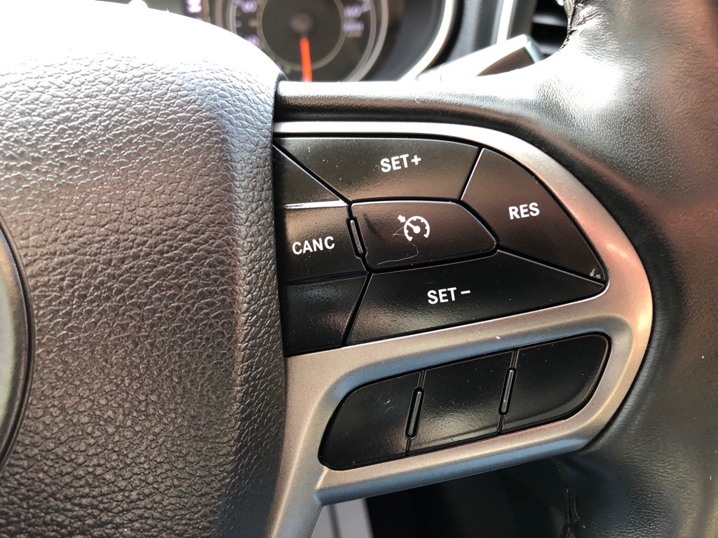 2019 Jeep Cherokee Image 34