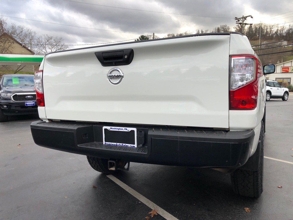 2018 Nissan Titan Image 4