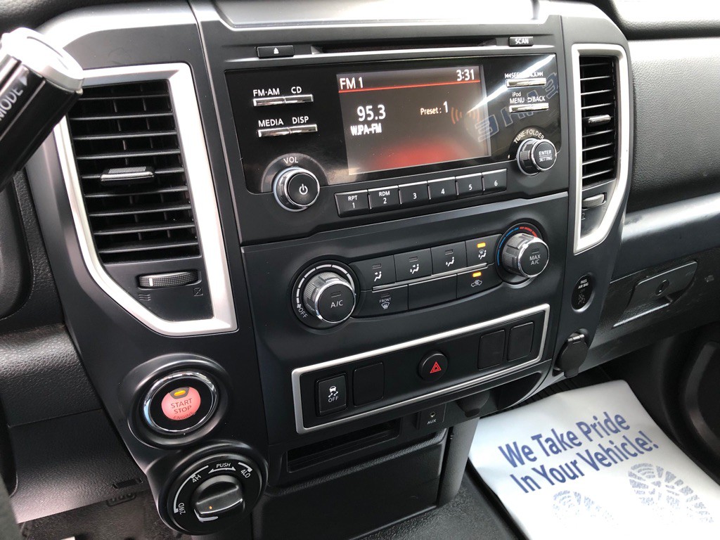 2018 Nissan Titan Image 25