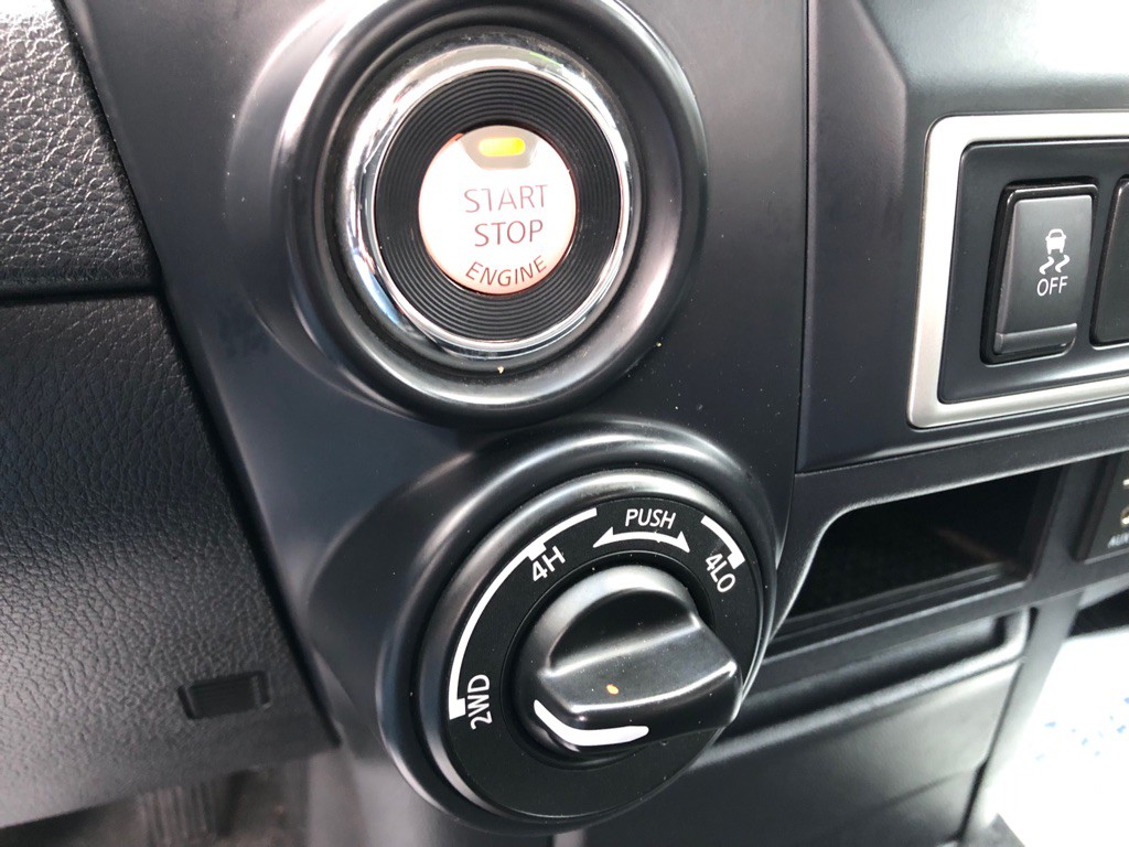 2018 Nissan Titan Image 28