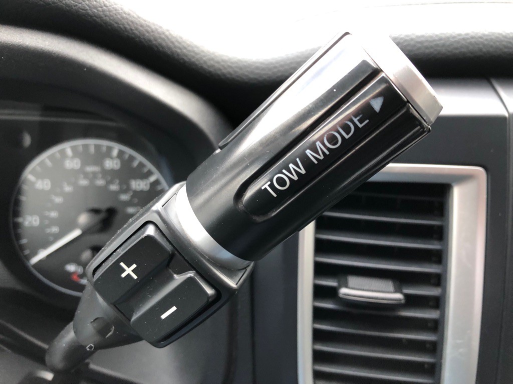 2018 Nissan Titan Image 32