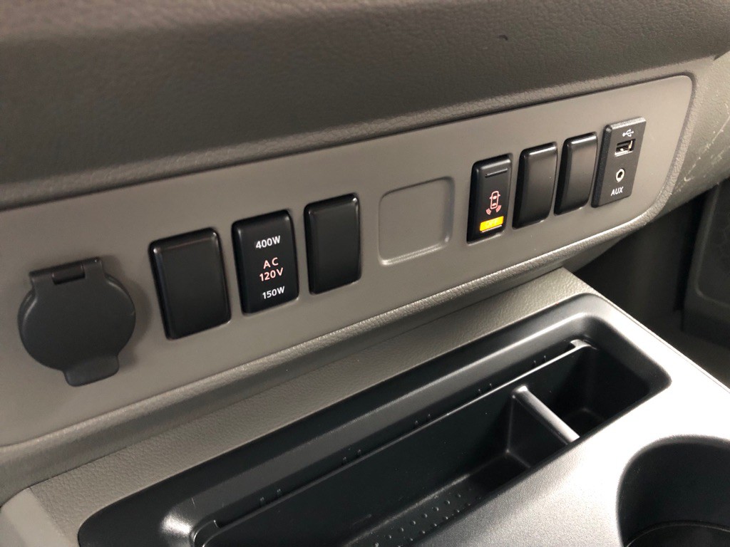 2020 Nissan NV Image 27