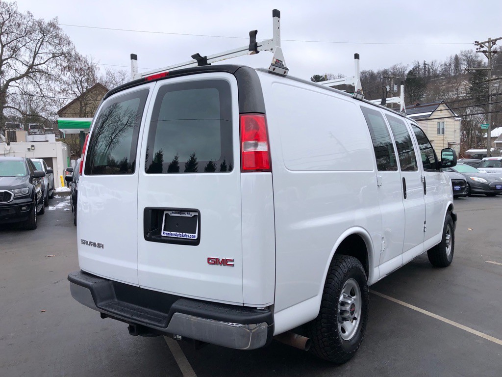 2017 GMC Savana Image 5