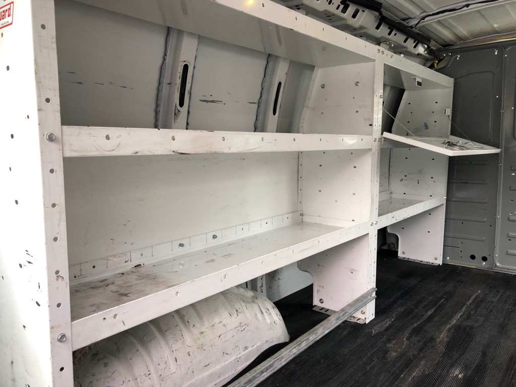 2017 GMC Savana Image 21