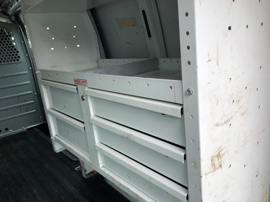 2017 GMC Savana Image 22