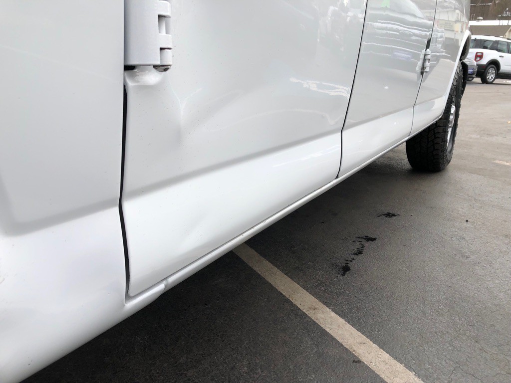 2016 GMC Savana Image 14