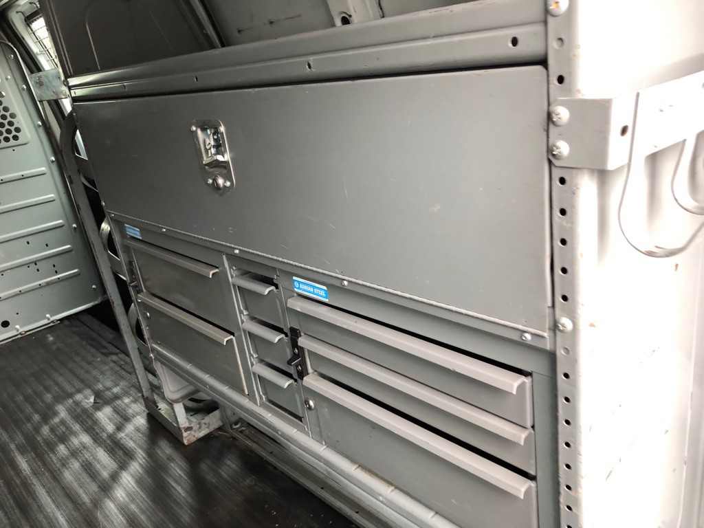 2016 GMC Savana Image 22