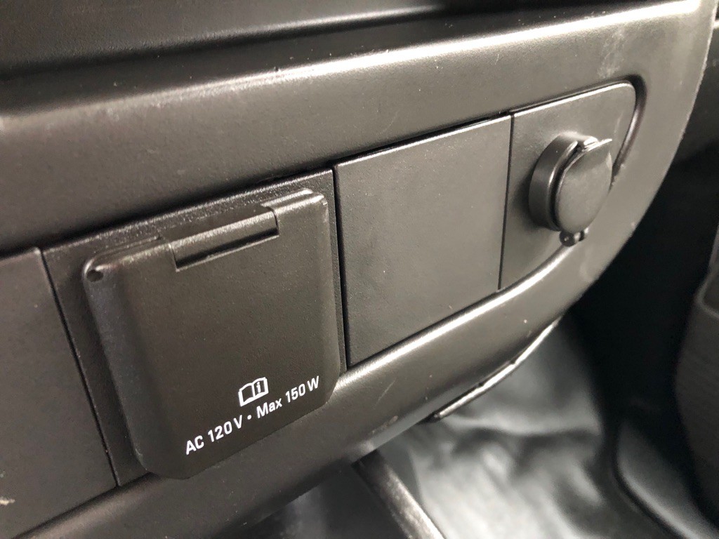 2016 GMC Savana Image 28