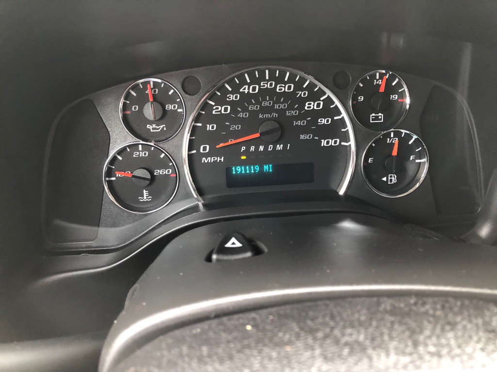 2016 GMC Savana Image 32