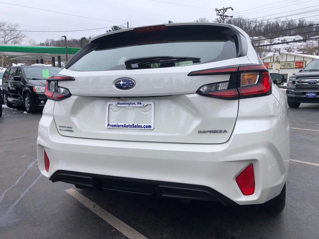 2024 Subaru Impreza Image 4