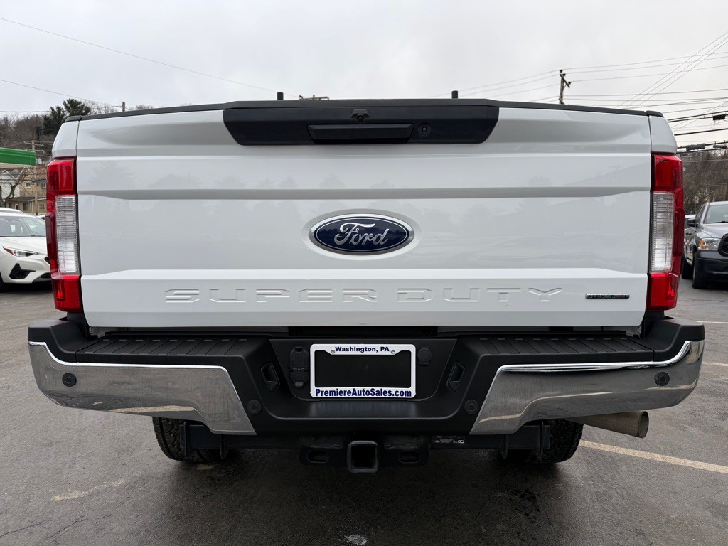 2017 Ford F-250 Image 4