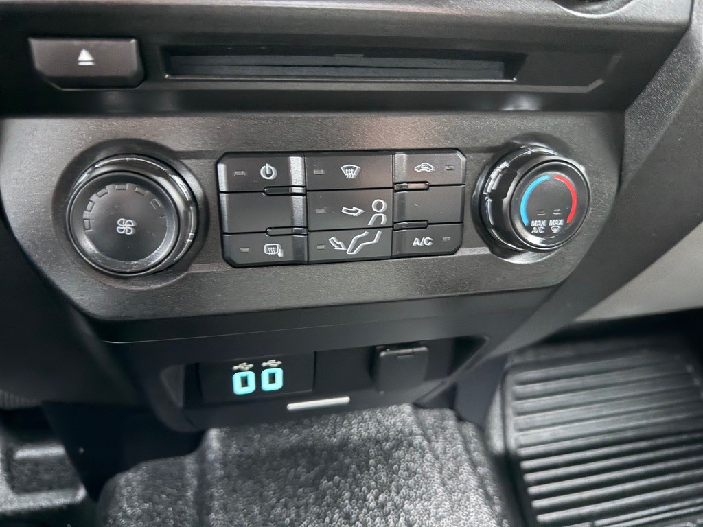 2017 Ford F-250 Image 24