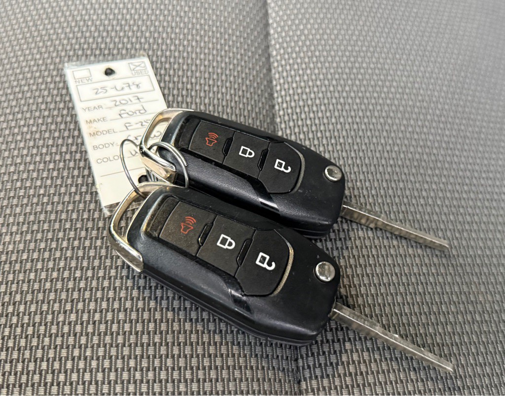 2017 Ford F-250 Image 30