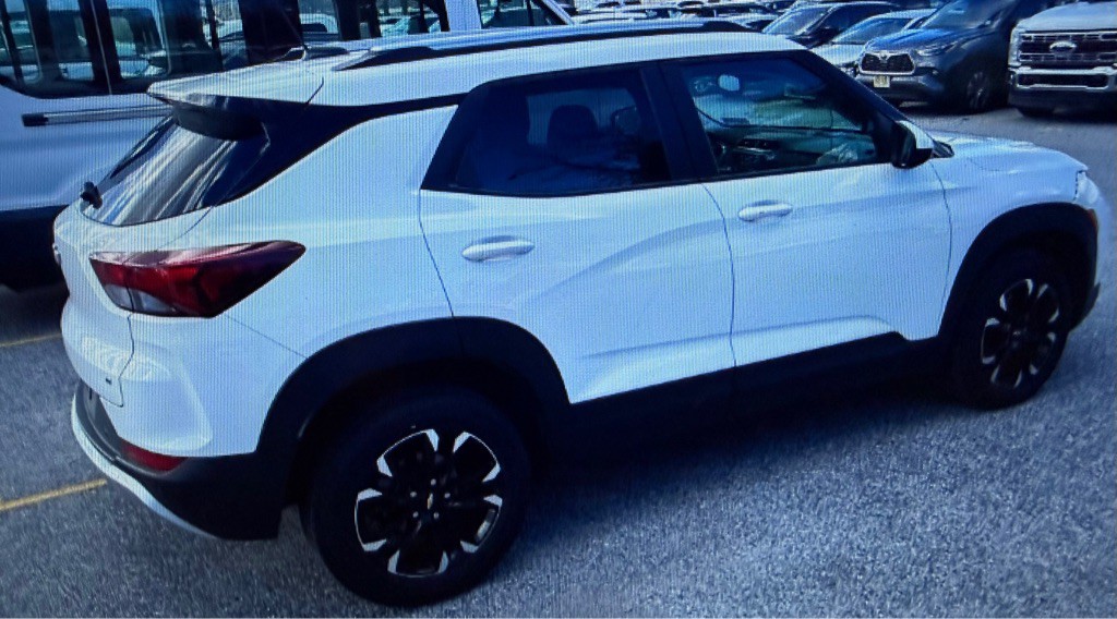 2022 Chevrolet Trailblazer Image 2