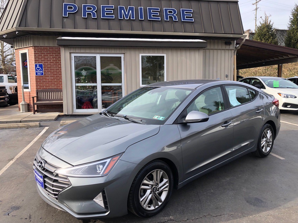 2019 Hyundai Elantra Image 9