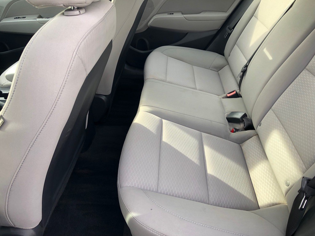 2019 Hyundai Elantra Image 18