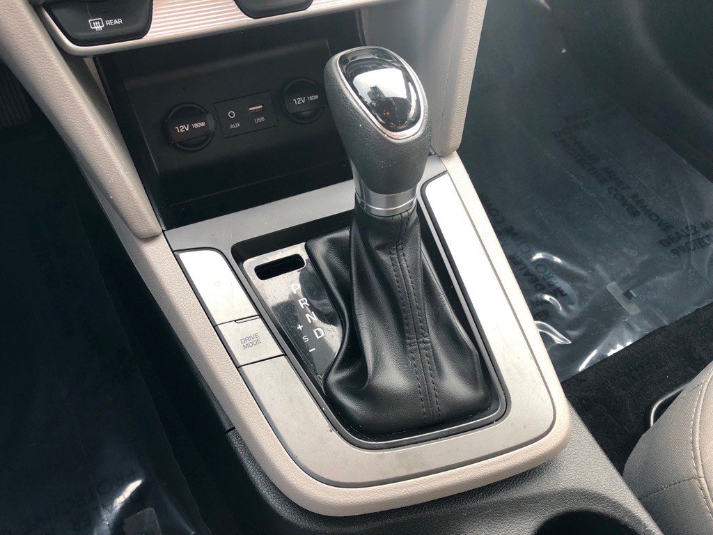 2019 Hyundai Elantra Image 23