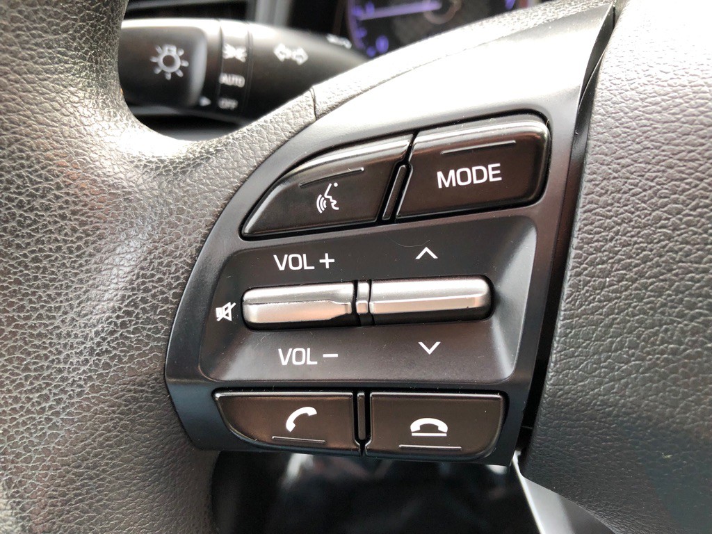 2019 Hyundai Elantra Image 30