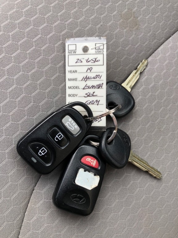 2019 Hyundai Elantra Image 32