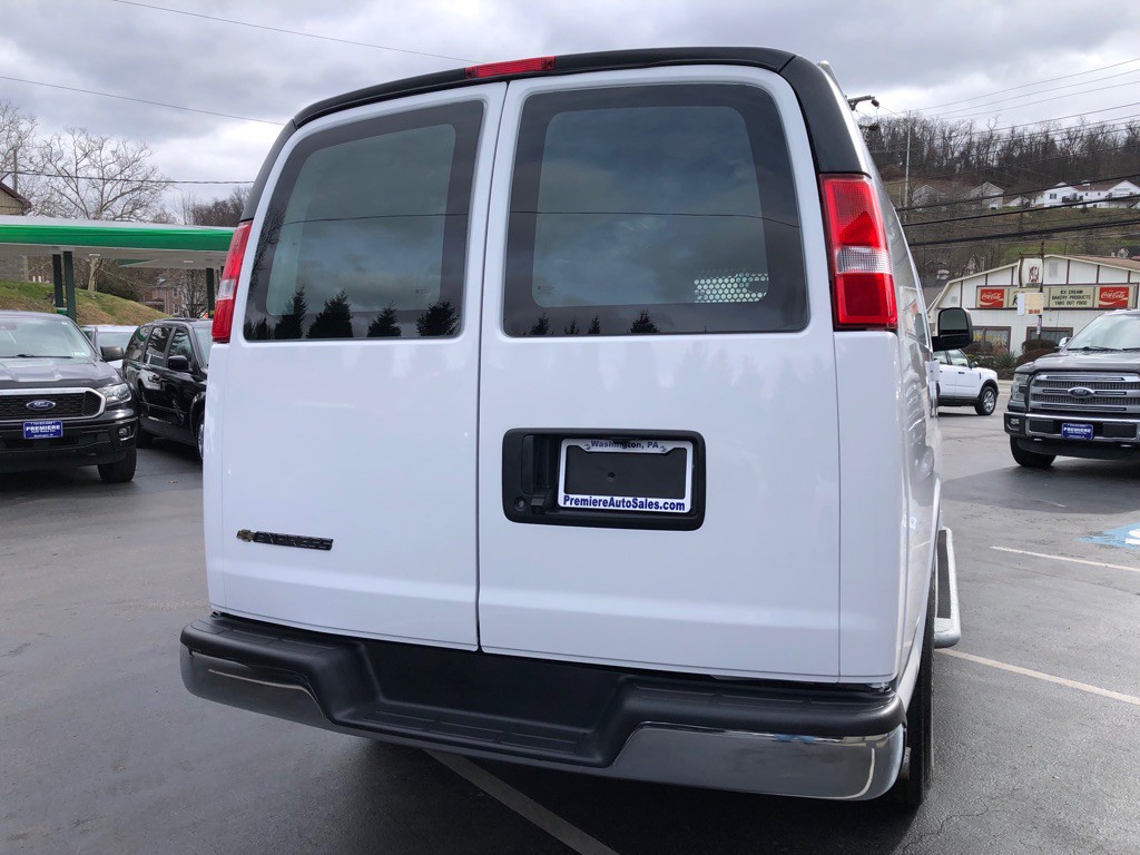 2024 Chevrolet Express Image 4
