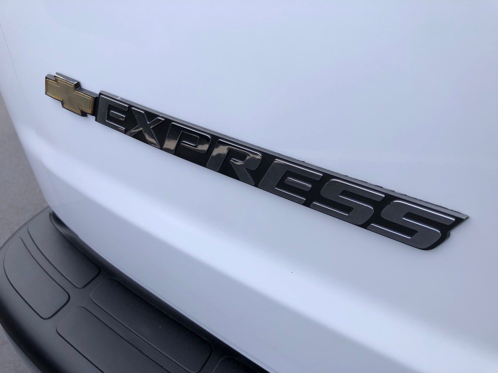 2024 Chevrolet Express Image 14