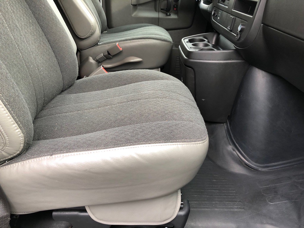 2024 Chevrolet Express Image 22