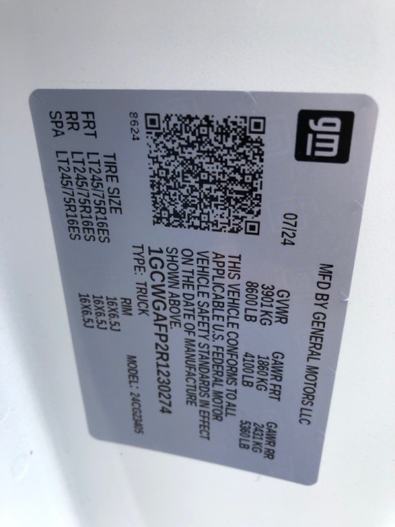 2024 Chevrolet Express Image 33