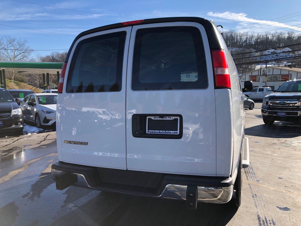 2024 Chevrolet Express Image 4