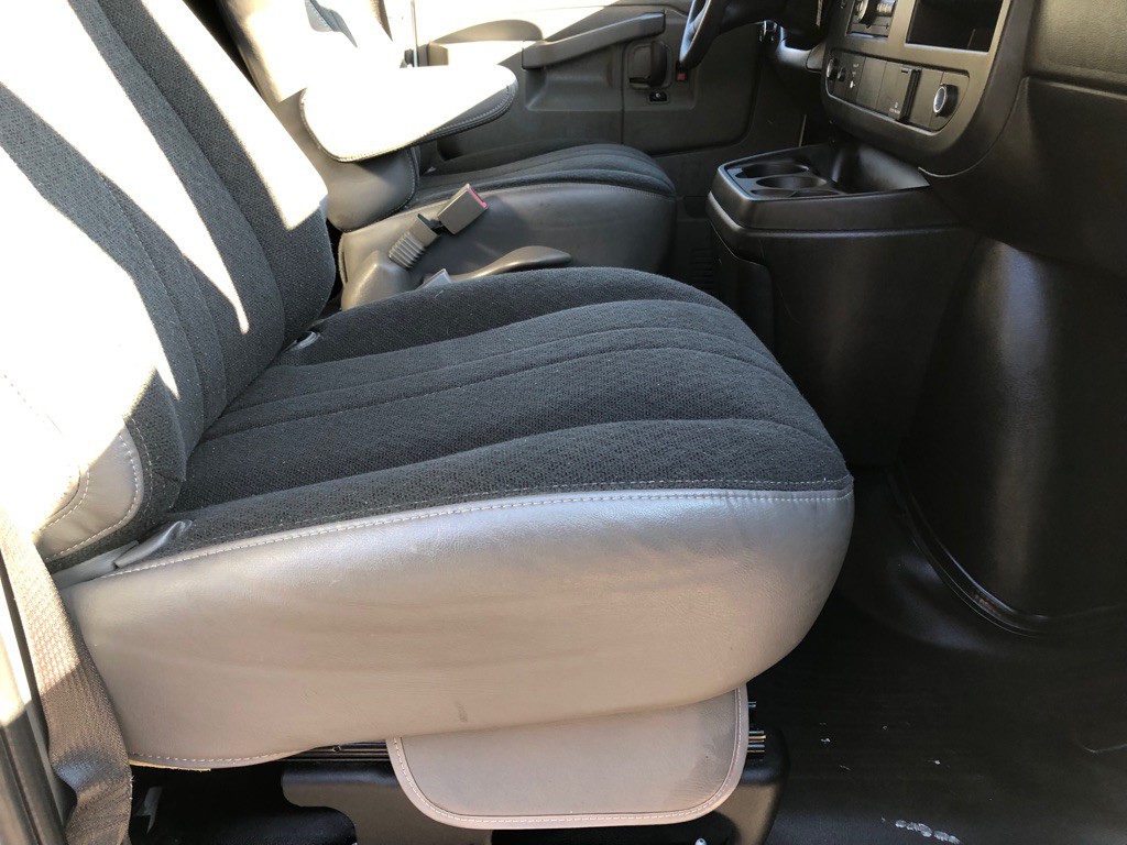 2024 Chevrolet Express Image 23