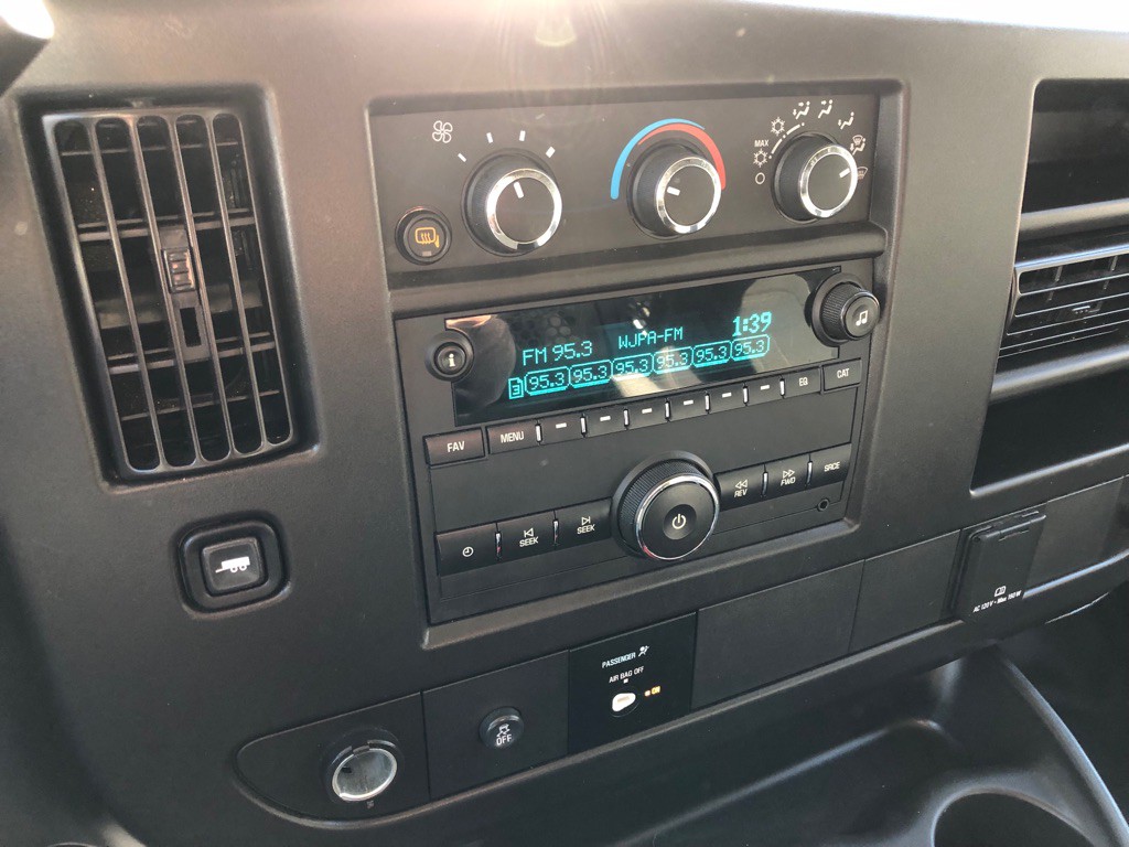 2024 Chevrolet Express Image 26