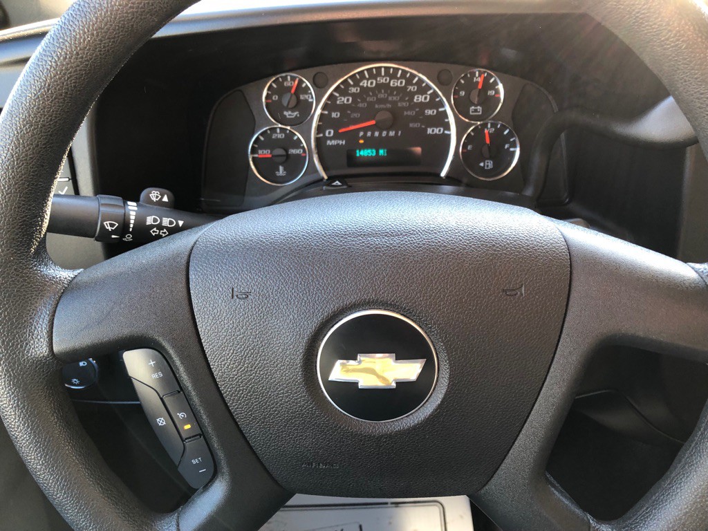 2024 Chevrolet Express Image 30