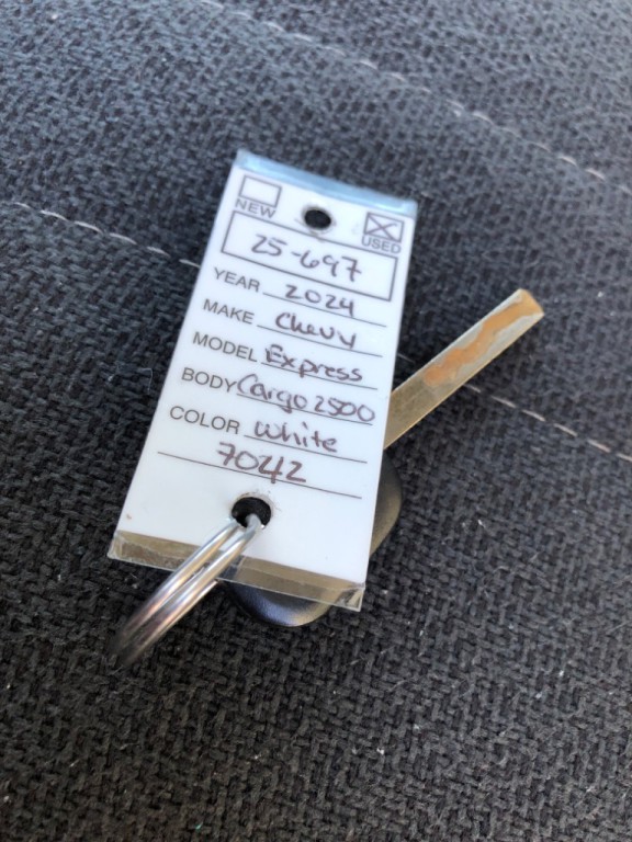 2024 Chevrolet Express Image 33