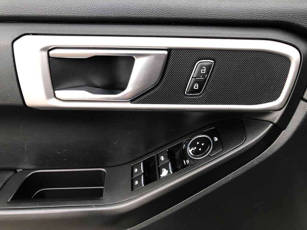 2022 Ford Explorer Image 16