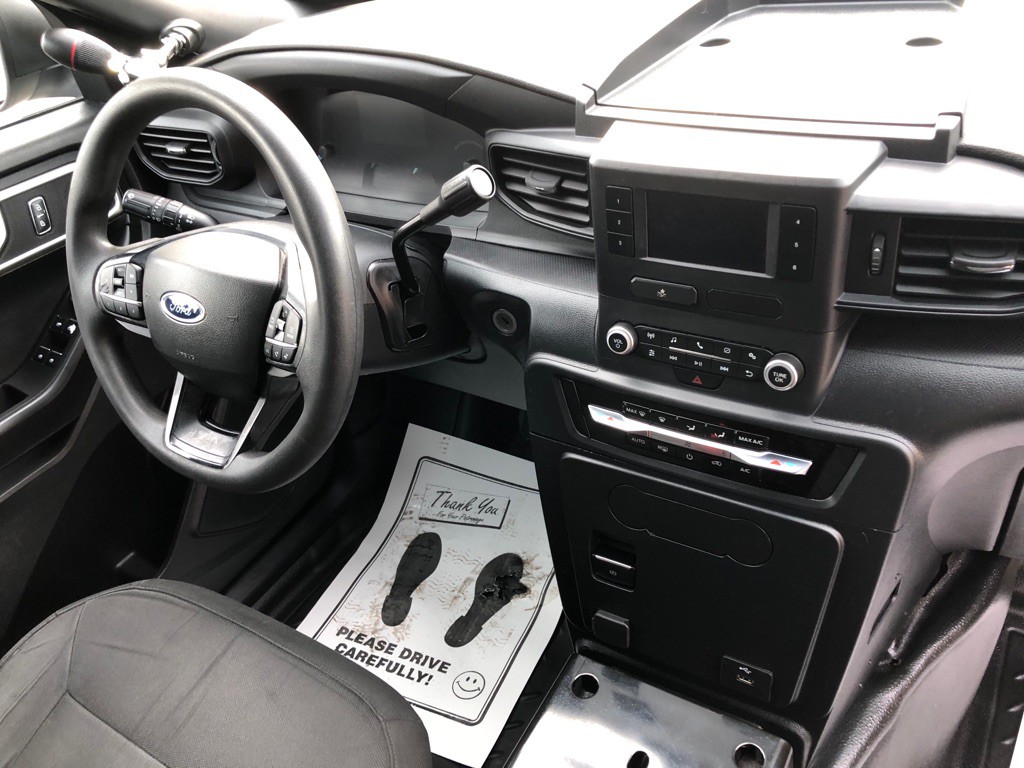 2022 Ford Explorer Image 24