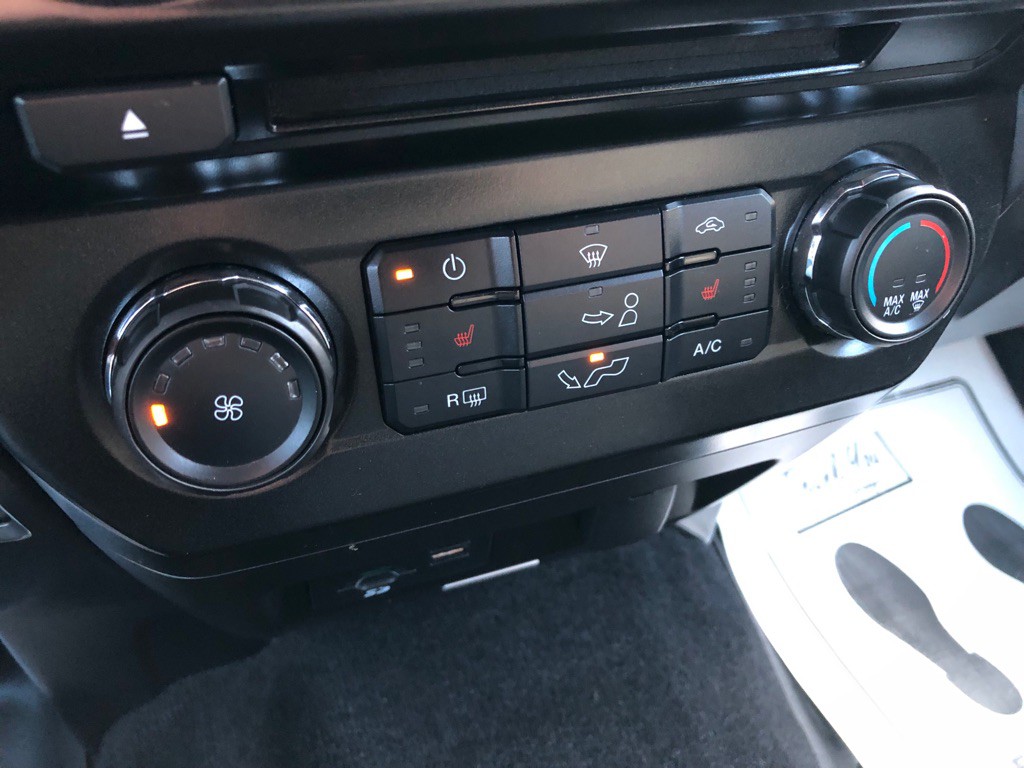 2015 Ford F-150 Image 34