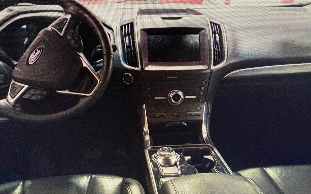 2020 Ford Edge Image 3