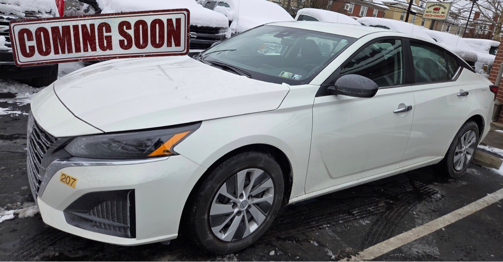 2024 Nissan Altima Image 1