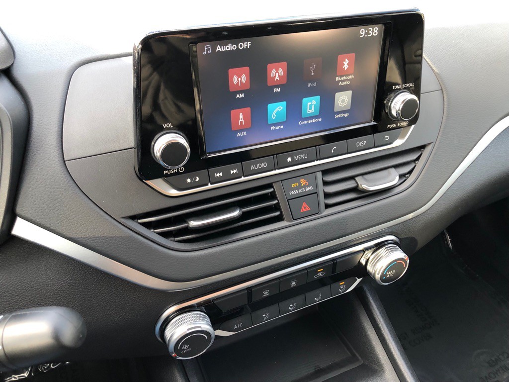 2024 Nissan Altima Image 25