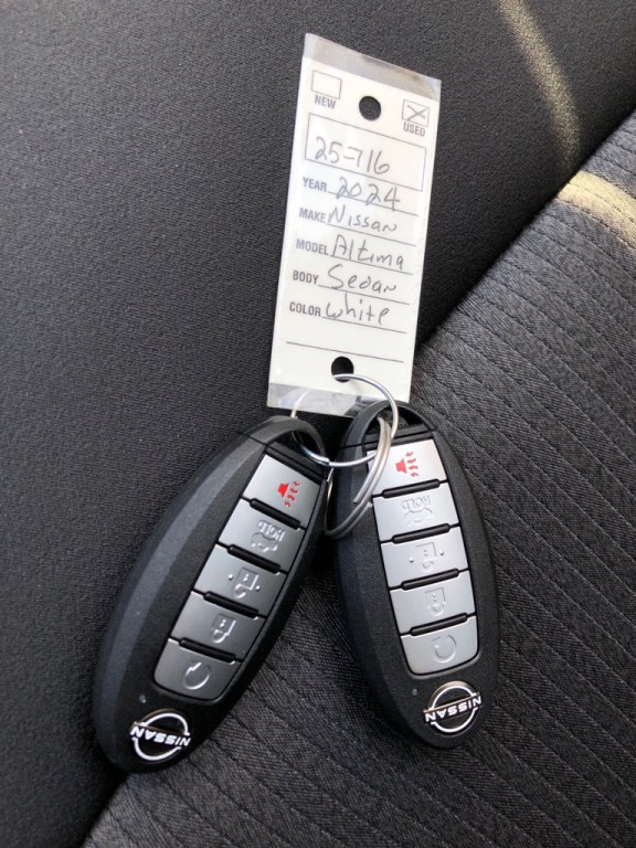 2024 Nissan Altima Image 32