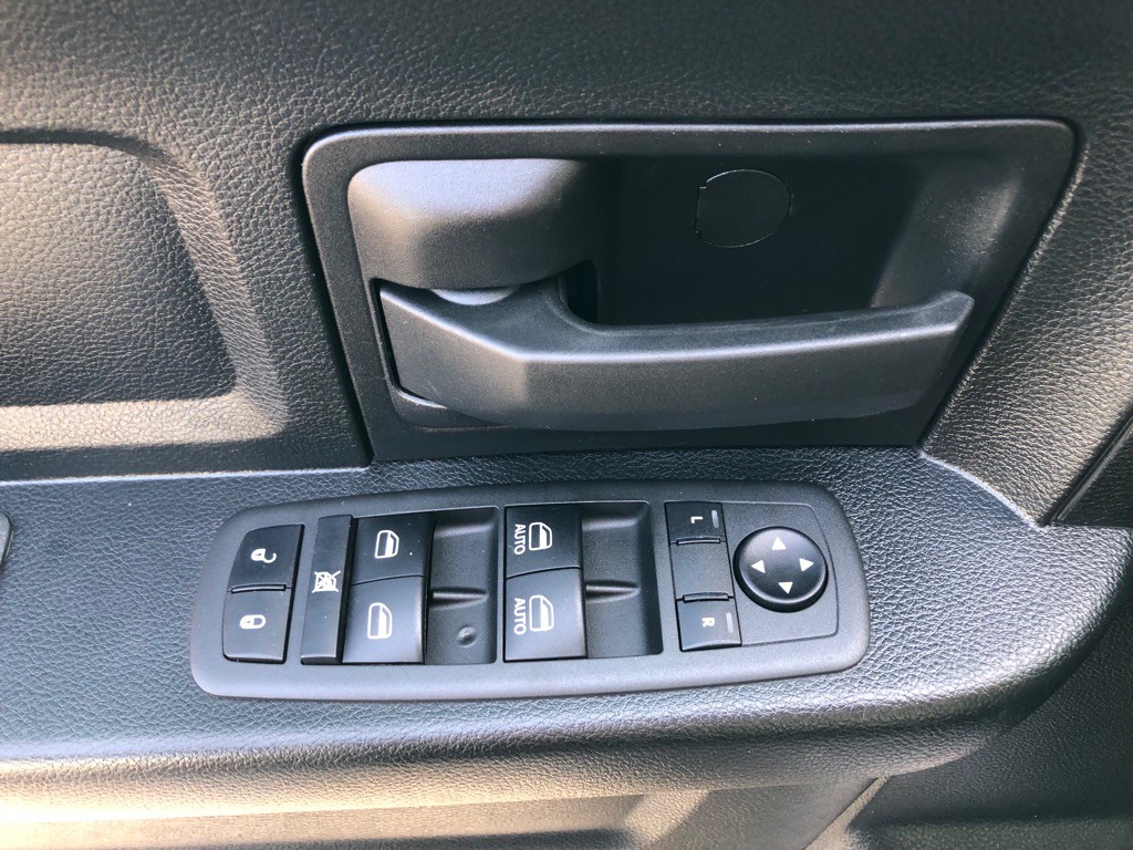 2021 RAM 1500 Image 17