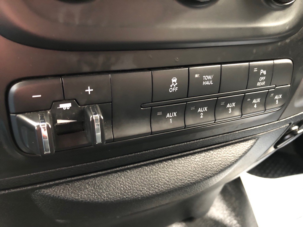 2017 RAM 2500 Image 32