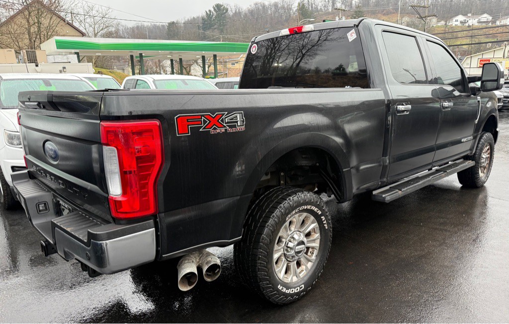 2018 Ford F-250 Image 2