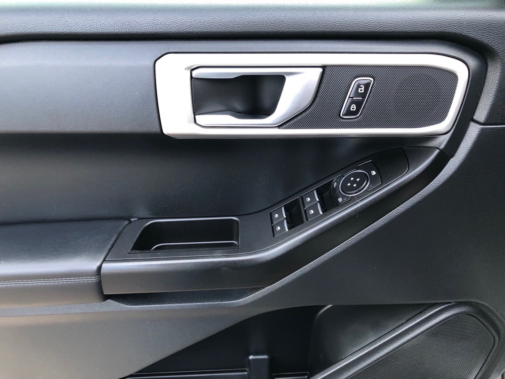 2021 Ford Explorer Image 17