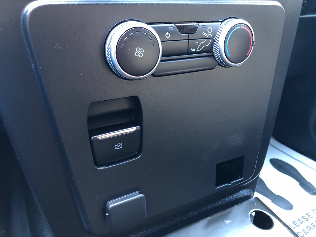 2021 Ford Explorer Image 28