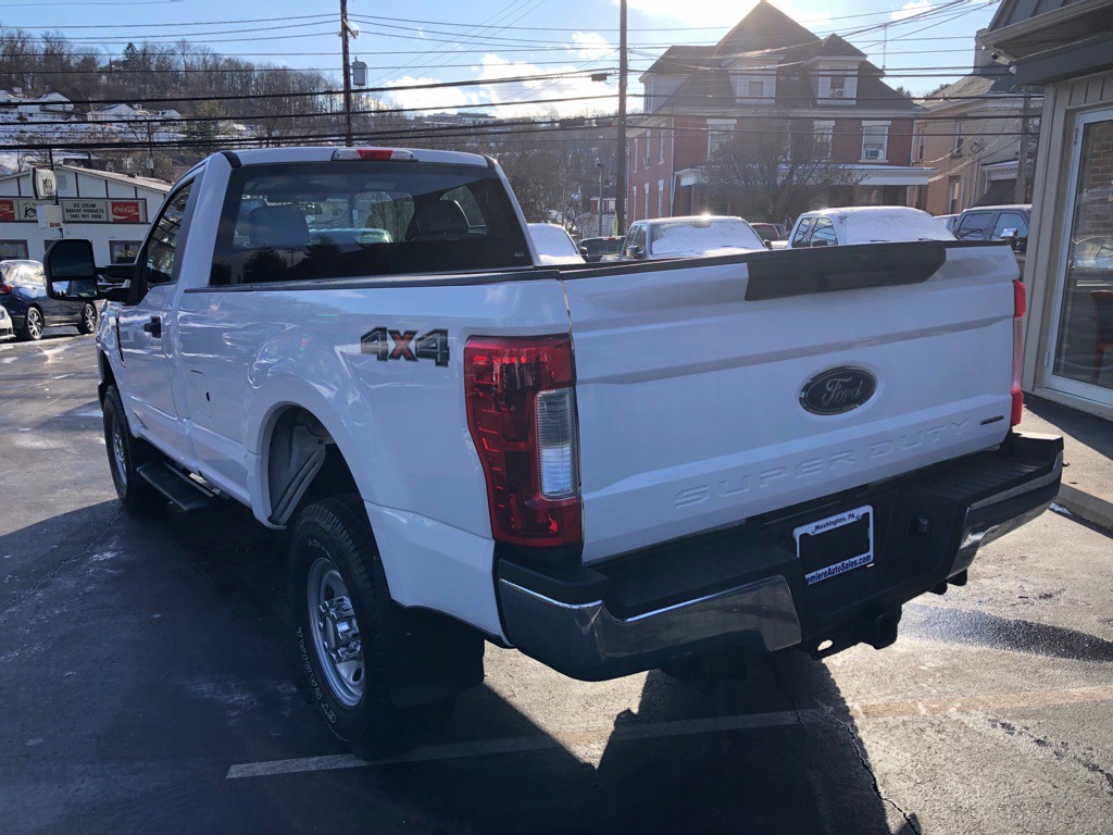 2017 Ford F-250 Image 3