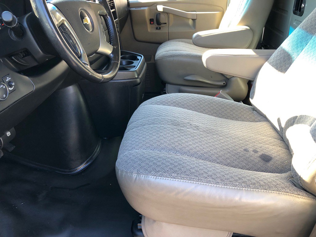 2019 Chevrolet Express Image 17