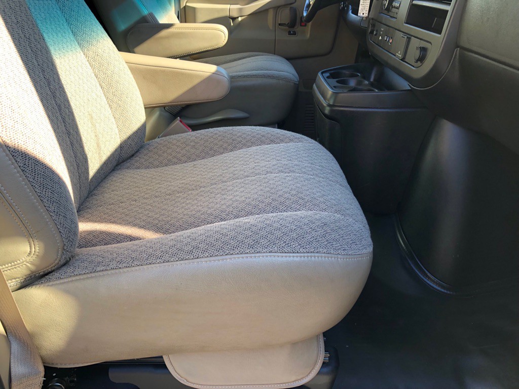 2019 Chevrolet Express Image 23